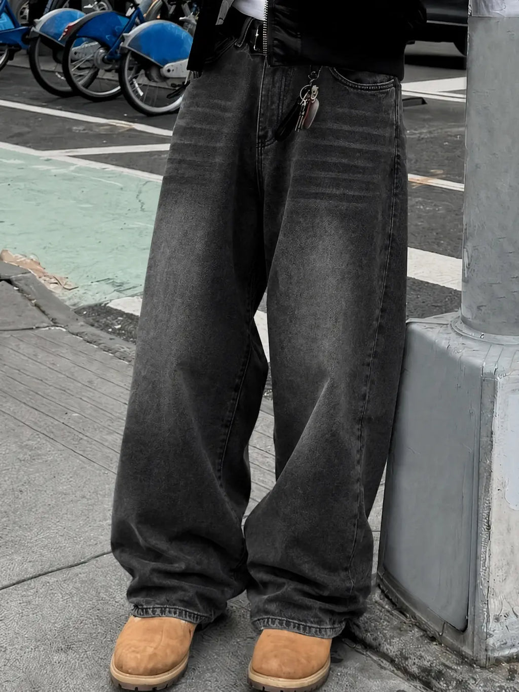 Menswear Baggy Low-Rise Jeans - Male Relaxed-Fit Denim Pants with Pockets, 2000s Aesthetic, Casual Streetwear, Vintage Grunge, Urban Hip Hop Style for Daily Wear