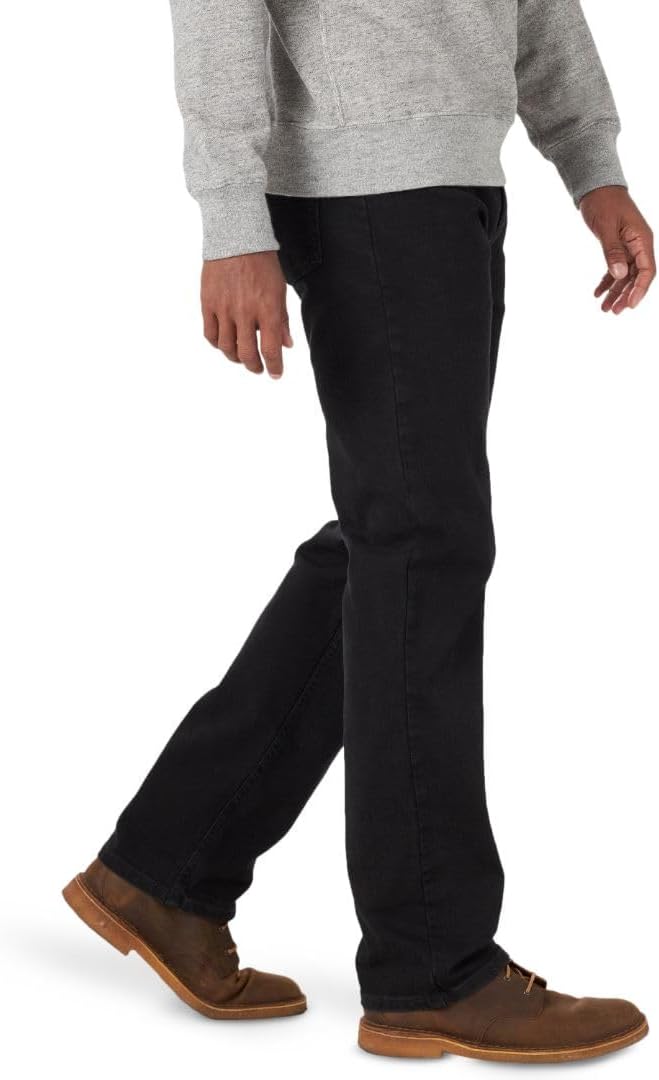 Wrangler Authentics Men's Regular Fit Comfort Flex Waist Jean