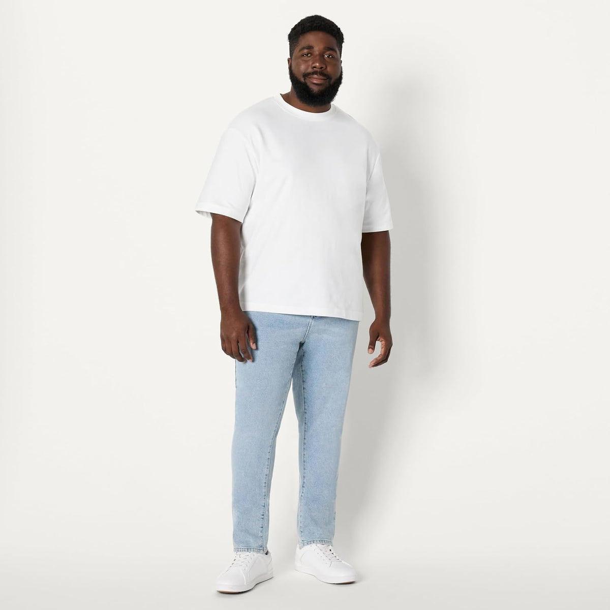 Amazon Essentials Men's Low Stretch Slim-Fit Jean, Tapered Leg, Vintage Inspired Midweight Denim