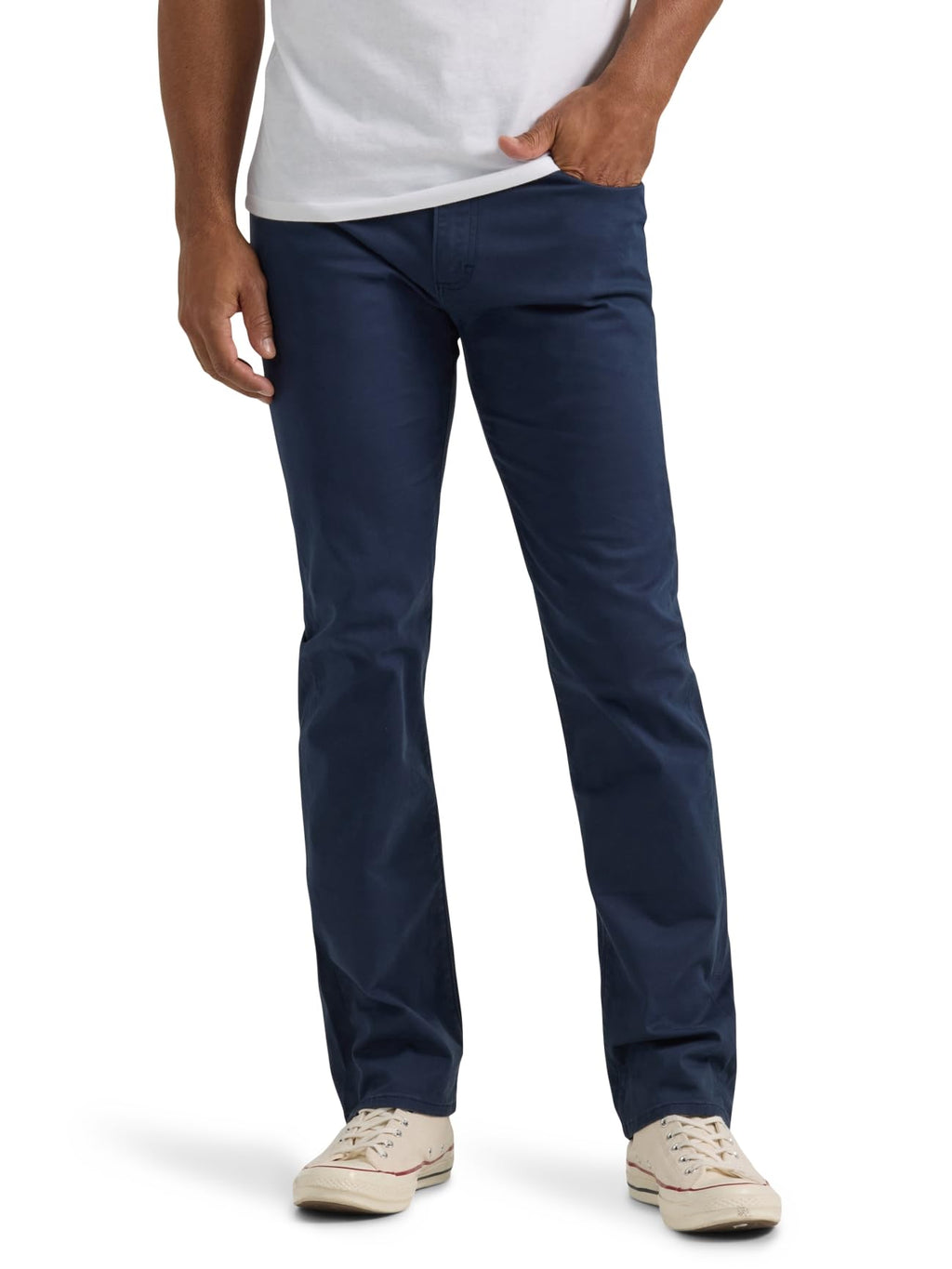Men's Extreme Motion Slim Straight Leg Jean 2015437