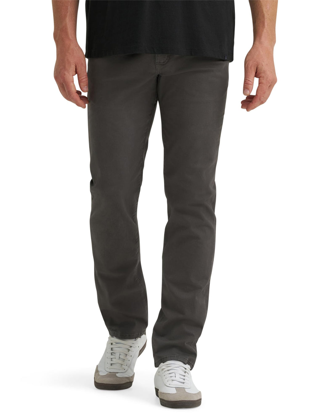 Men's Extreme Motion Slim Straight Leg Jean 2015437