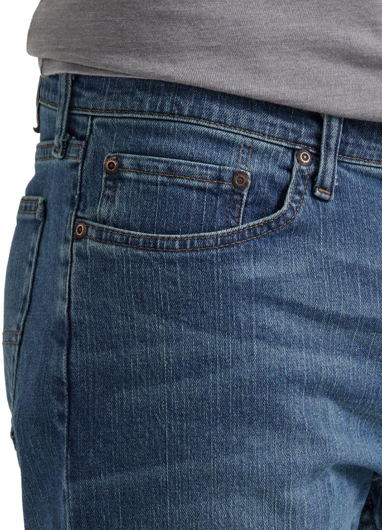 Wrangler Authentics Men's Regular Fit Comfort Flex Waist Jean