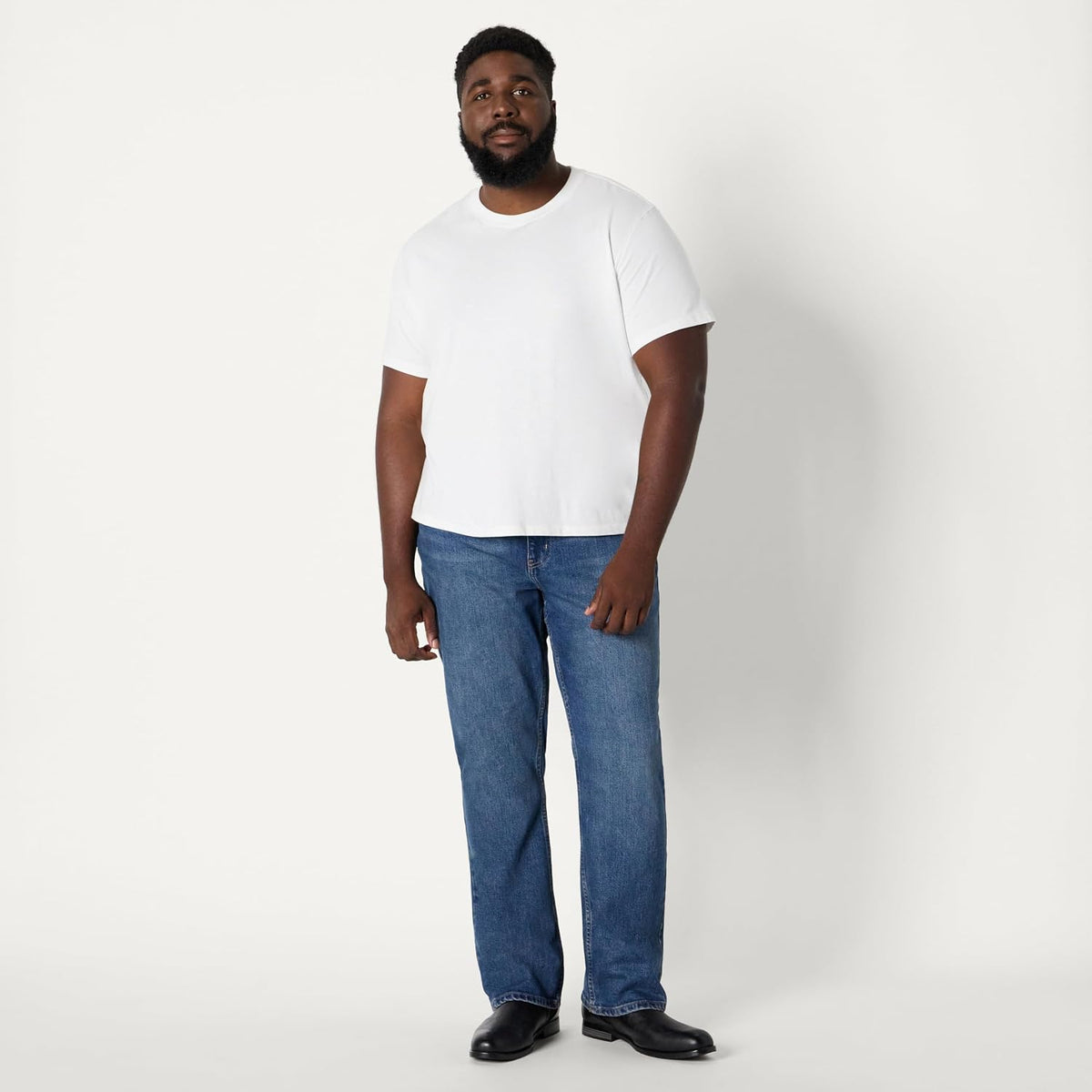 Amazon Essentials Men's Heavyweight Denim Straight-Fit Bootcut Jeans with 5 Pocket Styling, Zip Fly, Stretch