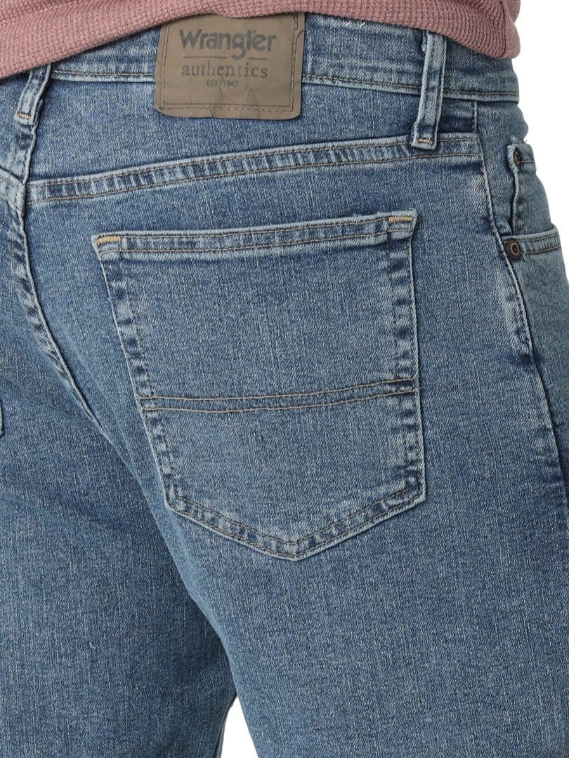 Wrangler Authentics Men's Comfort Flex Waist Relaxed Fit Jean