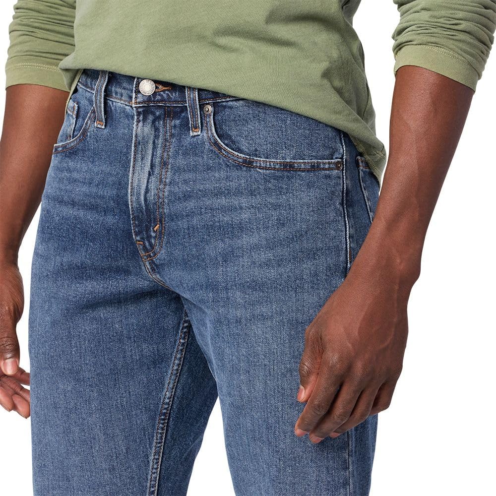 Levi Strauss Signature Gold Men's Slim Straight Fit Jean Pants