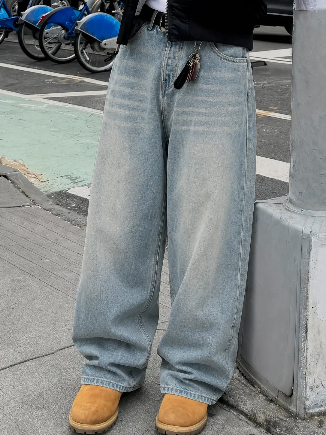 Menswear Baggy Low-Rise Jeans - Male Relaxed-Fit Denim Pants with Pockets, 2000s Aesthetic, Casual Streetwear, Vintage Grunge, Urban Hip Hop Style for Daily Wear