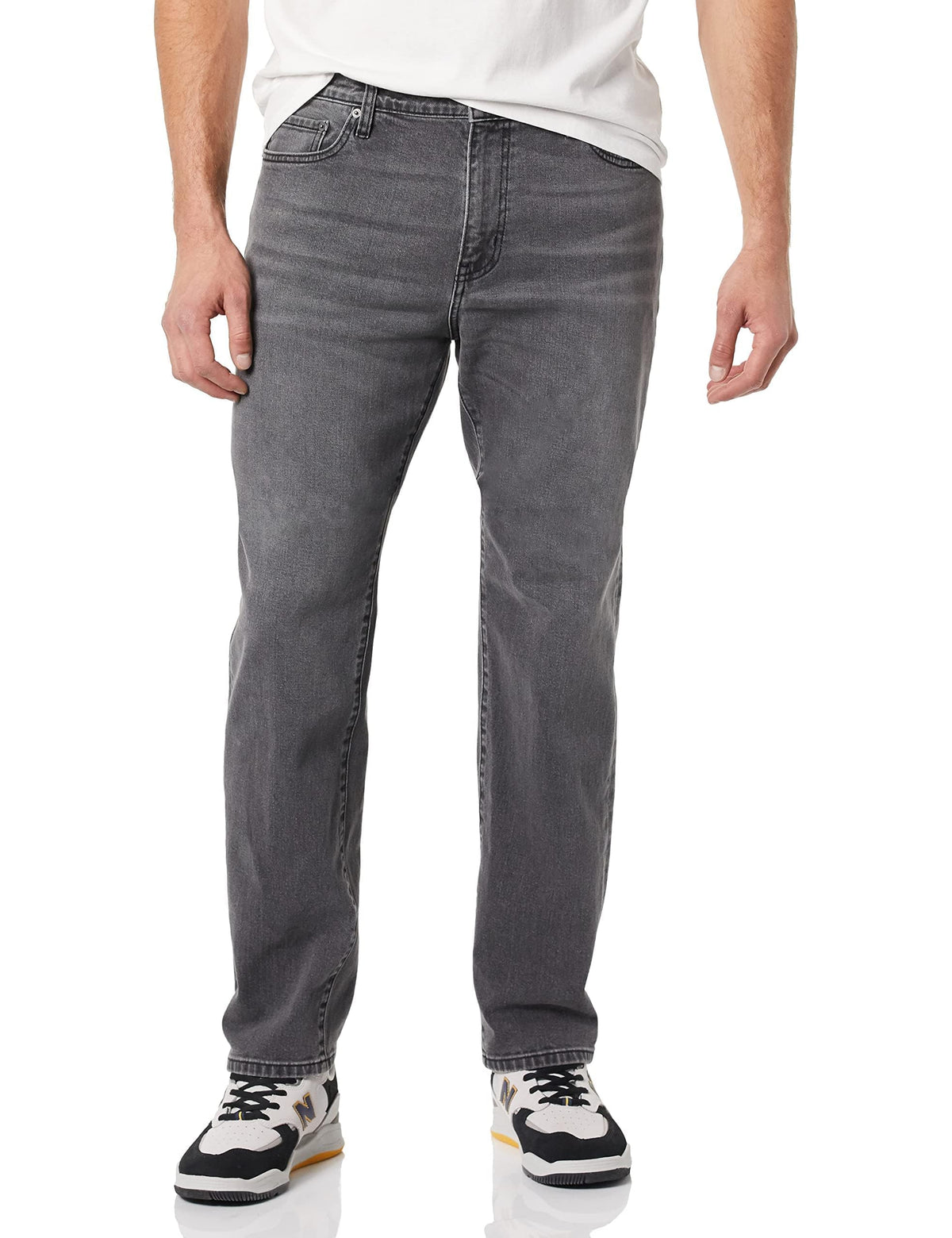 Amazon Essentials Men's Straight-Fit Stretch Jean, Light-Stretch Denim