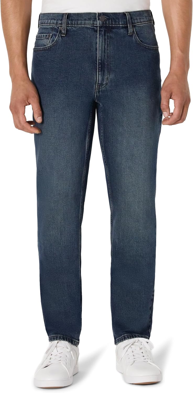 Amazon Essentials Men's Athletic Fit Jeans with Extra Room in Hip and Thigh, Low Stretch Denim, 5 Pocket Styling