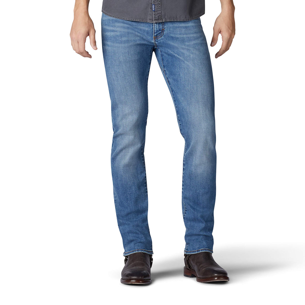 Men's Extreme Motion Slim Straight Leg Jean 2015437