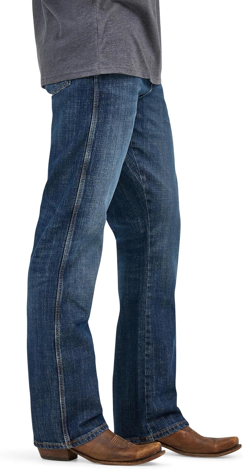Wrangler Men's Retro Relaxed Fit Boot Cut Jean
