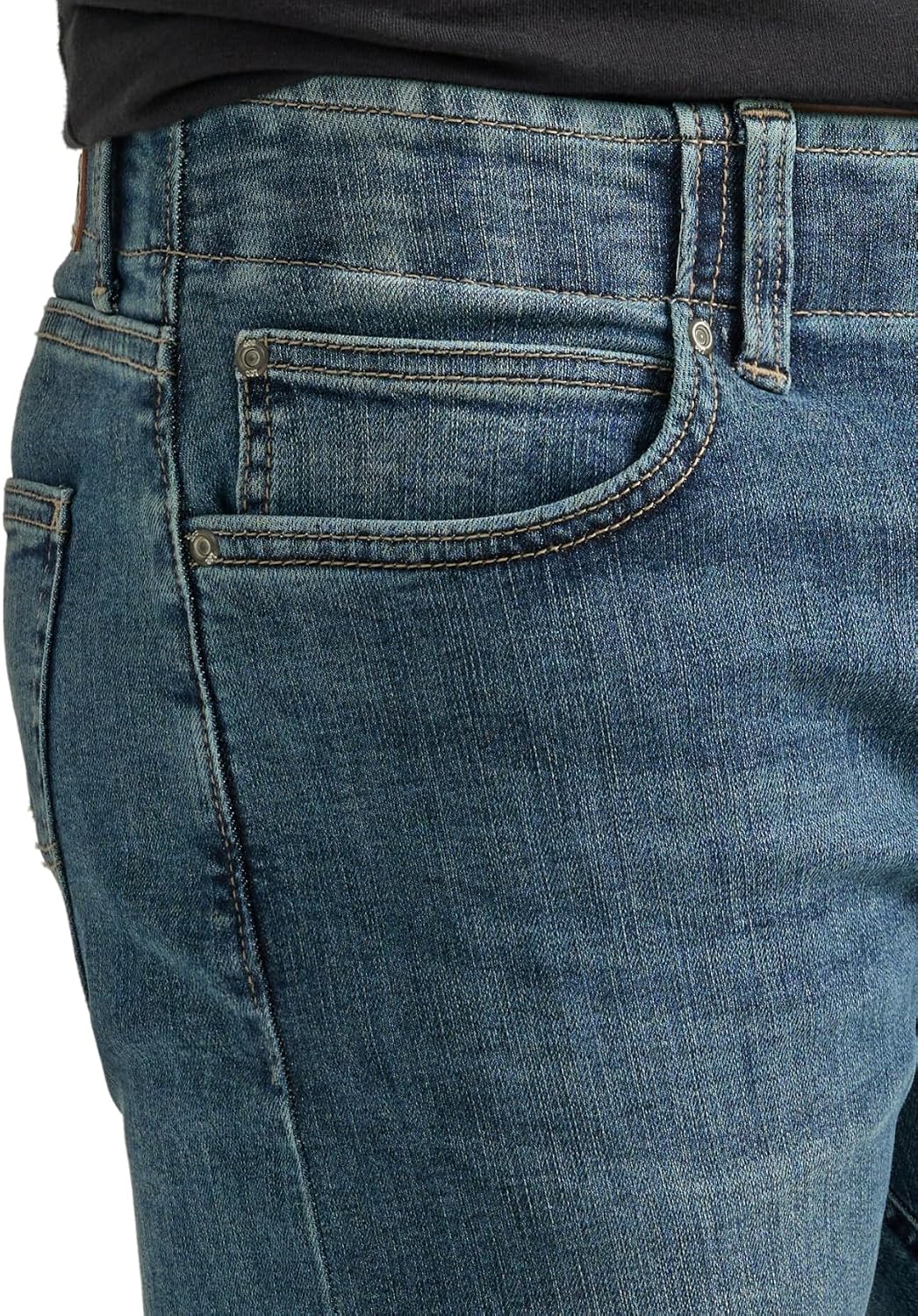 Men's Extreme Motion Slim Straight Leg Jean 2015437