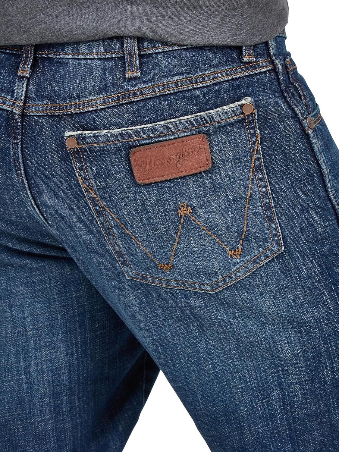 Wrangler Men's Retro Relaxed Fit Boot Cut Jean