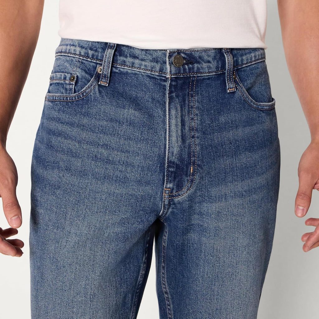 Amazon Essentials Men's Heavyweight Denim Straight-Fit Bootcut Jeans with 5 Pocket Styling, Zip Fly, Stretch