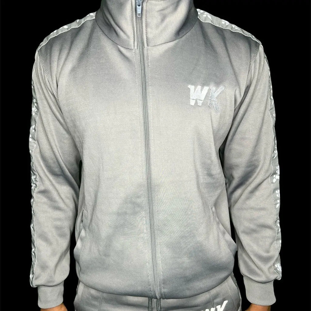 Warm and Trendy Men's Fall/Winter Jumpsuit for Comfortable Wear